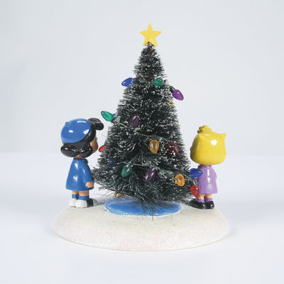 Peanuts Village | O'Christmas Tree | Village Figures