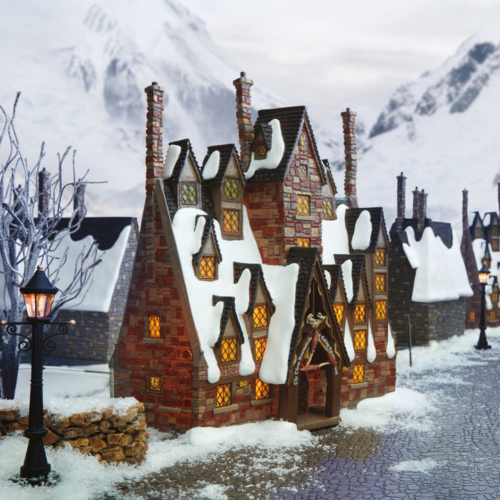Harry Potter Village | The Three Broomsticks | Lighted Buildings