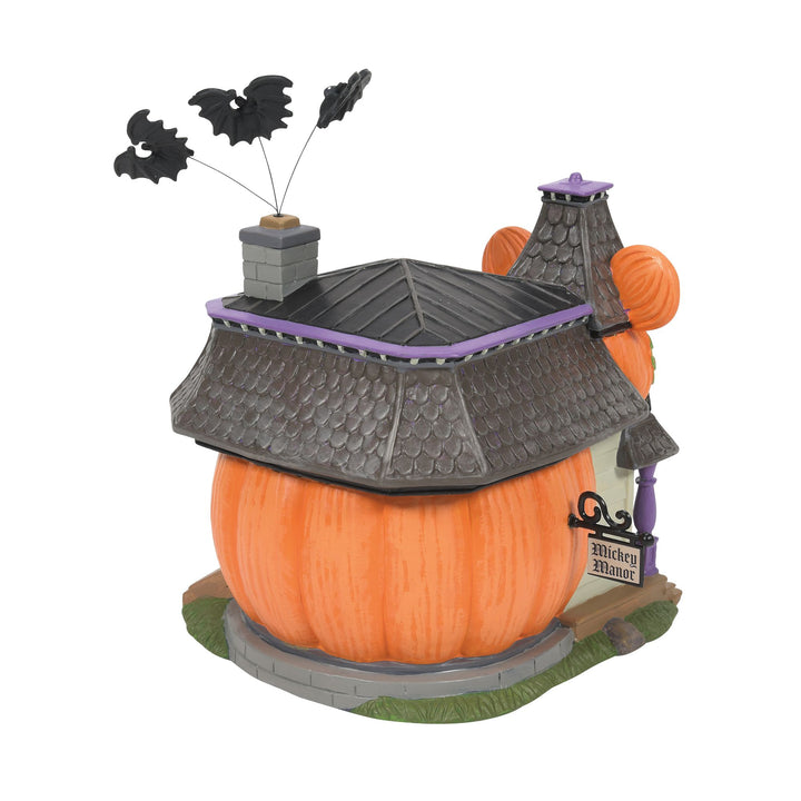 Disney Village | Mickey's Haunted Manor | Village