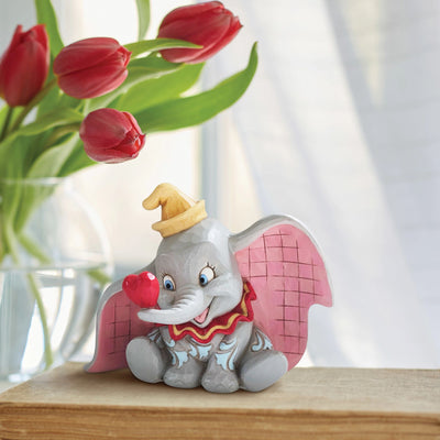 Disney Traditions | Dumbo with Heart | Figurine