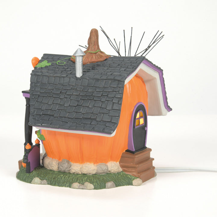 Disney Village | Pumpkintown Carving Studio | Lighted Buildings