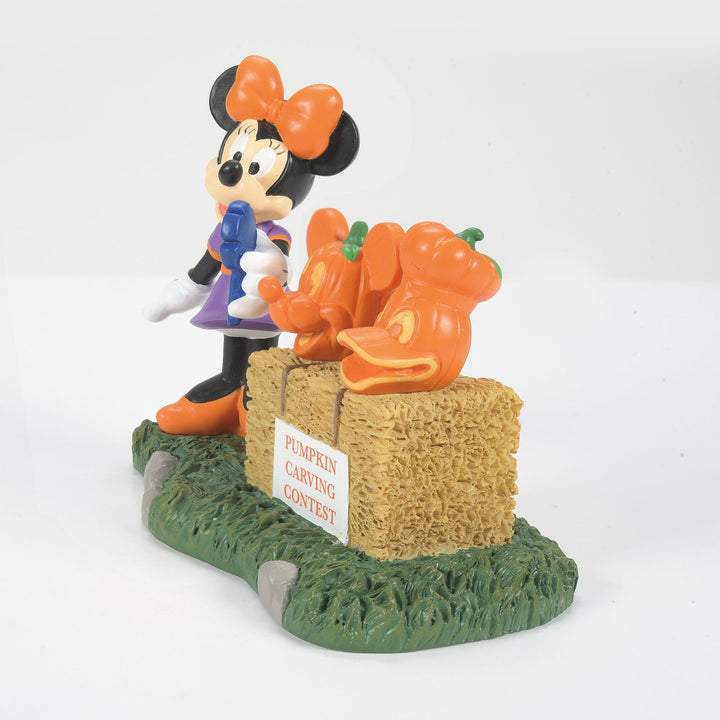 Disney Village | Minnie Picks A Winner | Village Figures