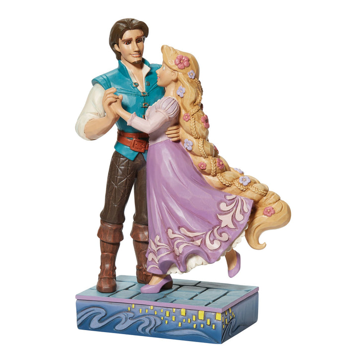 Disney Traditions | Rapunzel & Flynn Love | Figurine