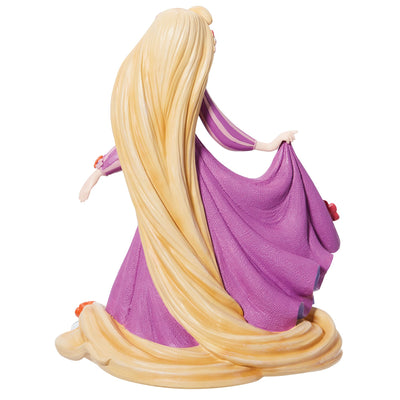 Disney Showcase | Rapunzel from Tangled | Figurine