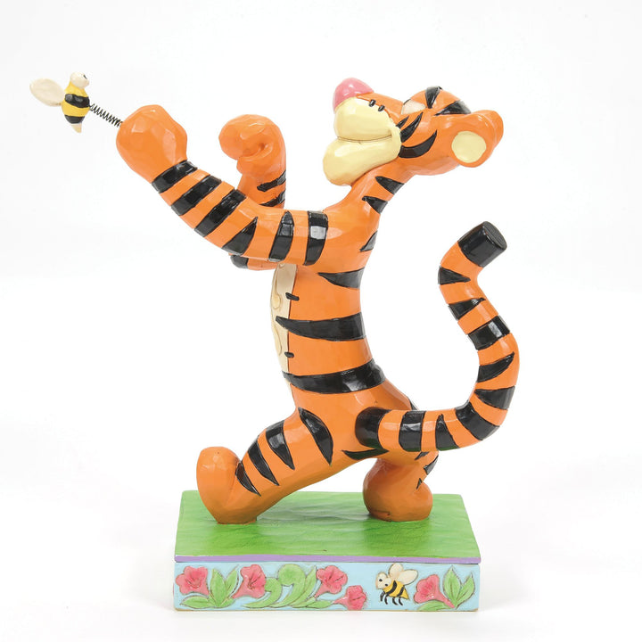 Disney Traditions | Tigger Fighting Bee | Figurine