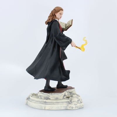 Wizarding World of Harry Potter | Hermione Statue Year 6 | Figurine