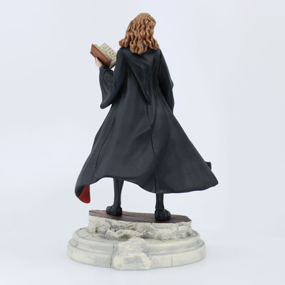 Wizarding World of Harry Potter | Hermione Statue Year 6 | Figurine