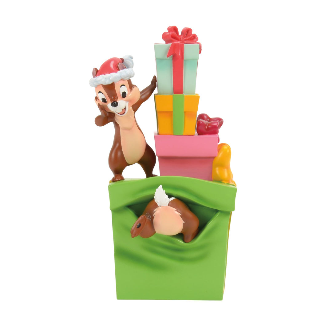 Disney Showcase | Chip & Dale in Presents | Figurine