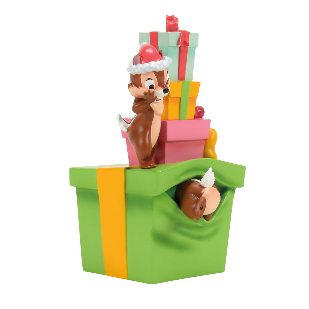 Disney Showcase | Chip & Dale in Presents | Figurine