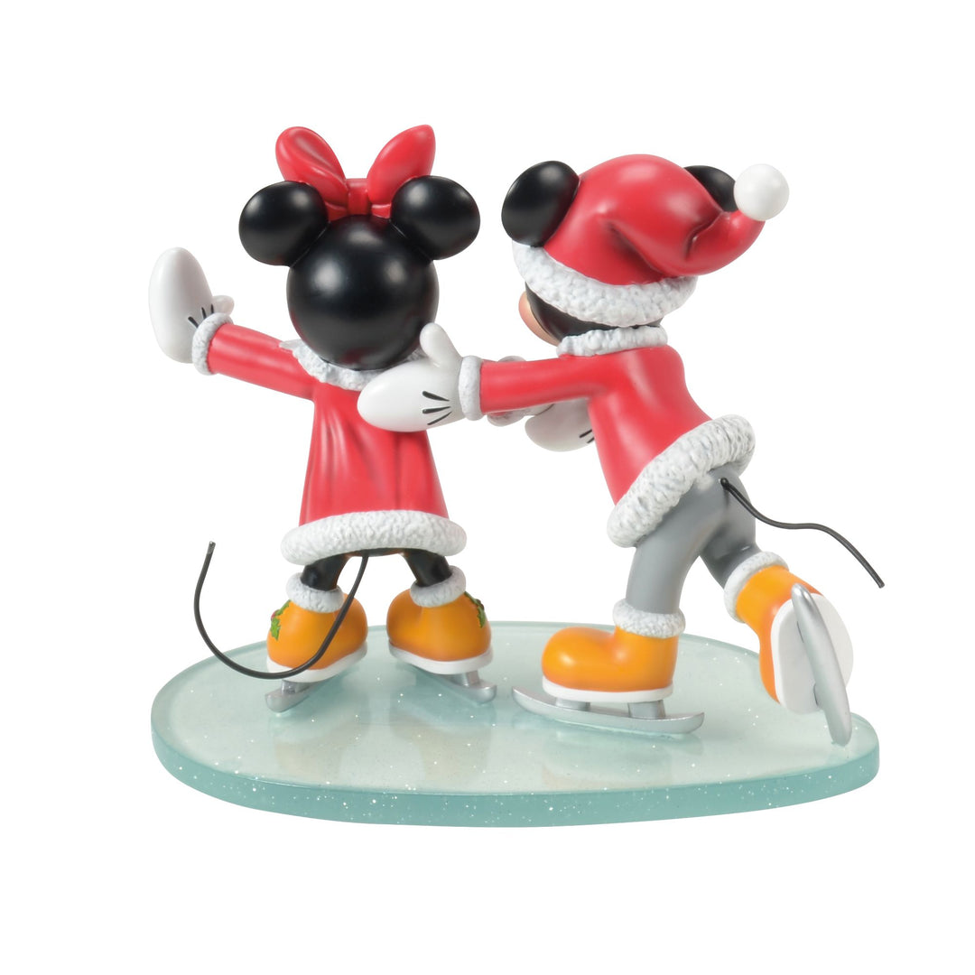 Disney Showcase | Mickey & Minnie Skating | Figurine