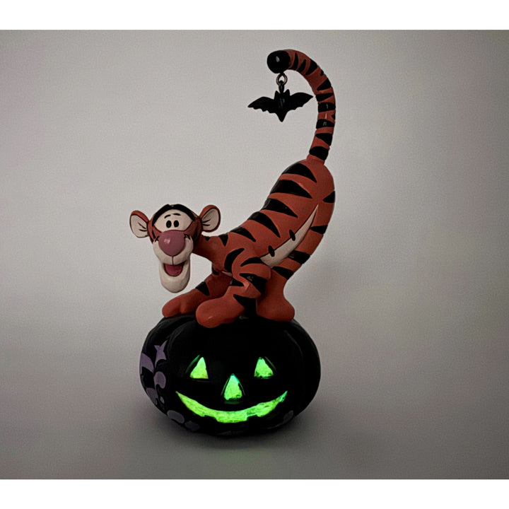 Disney Traditions | Tigger on black Jack-o-Lantern | Figurine
