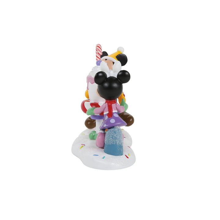 Disney Village | A Cocoa With A Cutie! | Village Figures