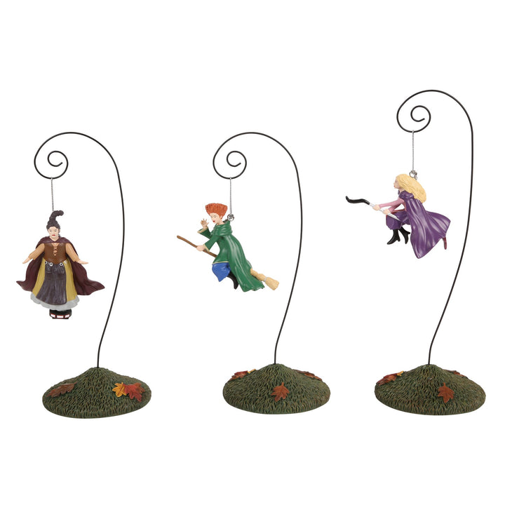 Hot Properties Village | On Modern Brooms S/3 | Village Figures