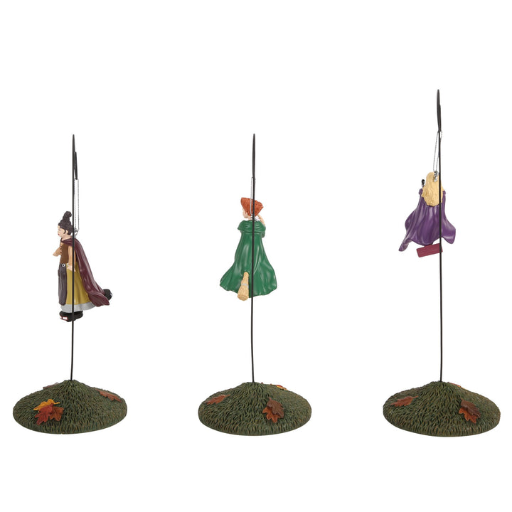 Hot Properties Village | On Modern Brooms S/3 | Village Figures