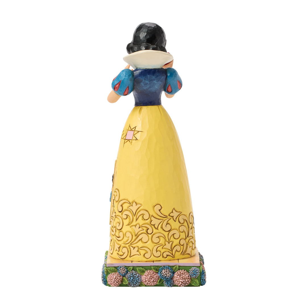 Disney Traditions | Snow White Apple with Scene | Figurine
