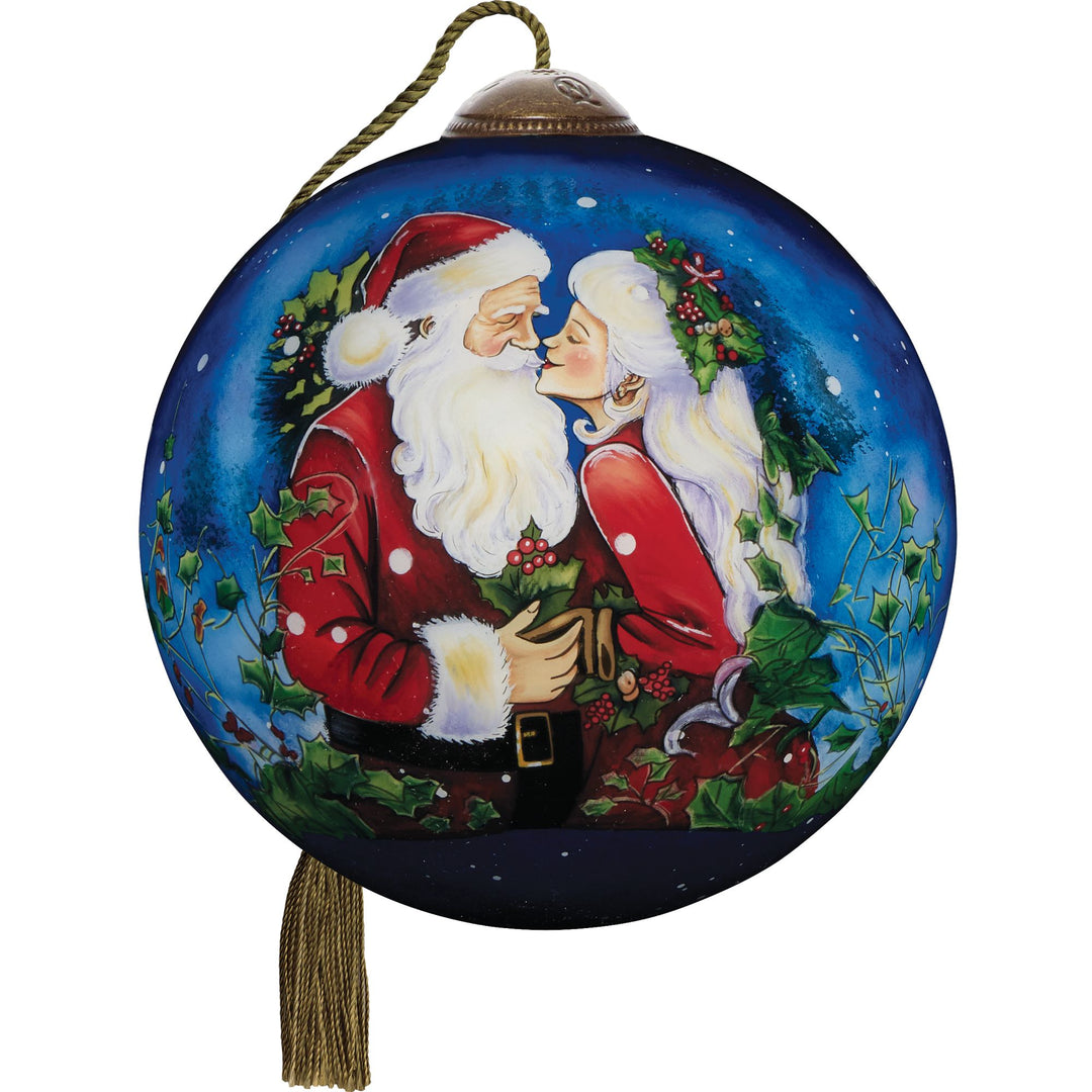 Ne’Qwa Ornaments | Merry Kiss-mas Ornament | Hanging Ornament