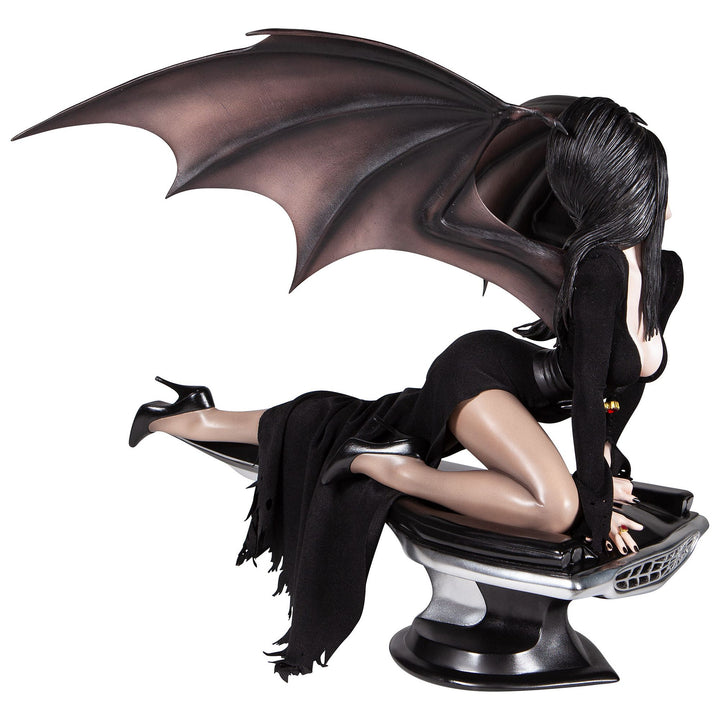 Grand Jester Studios | Elvira One Quarter Scale | Figurine