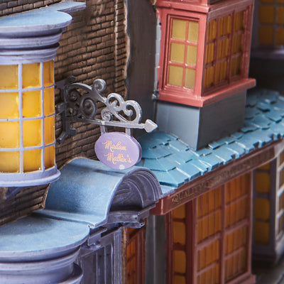 Wizarding World of Harry Potter | Diagon Alley Light Up | Bookend